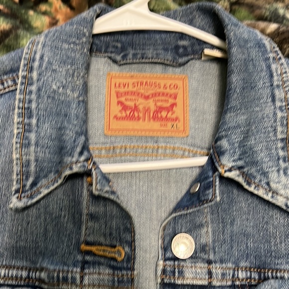Levi Strauss Jean Jacket - XL - Picture 2 of 3